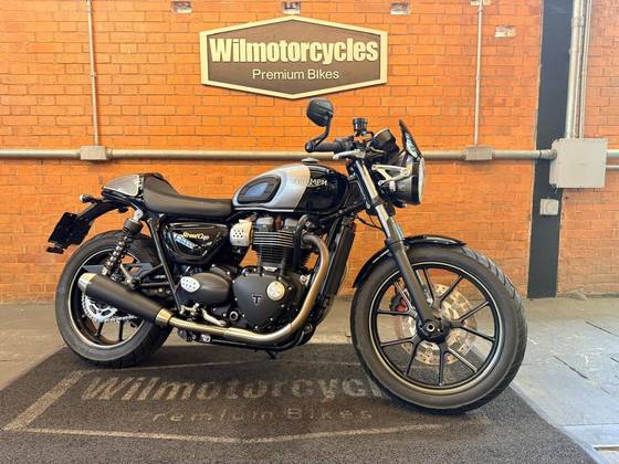 TRIUMPH STREET CUP 